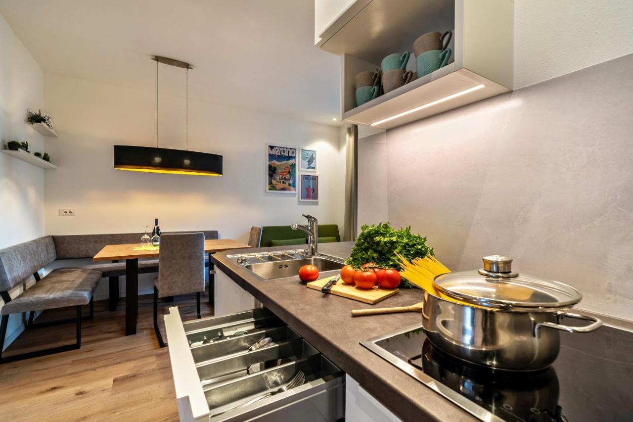 Central Suite Meran Extérieur photo